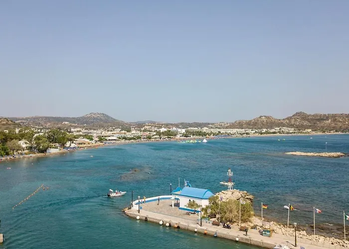 Salty Front House بيت للعطل