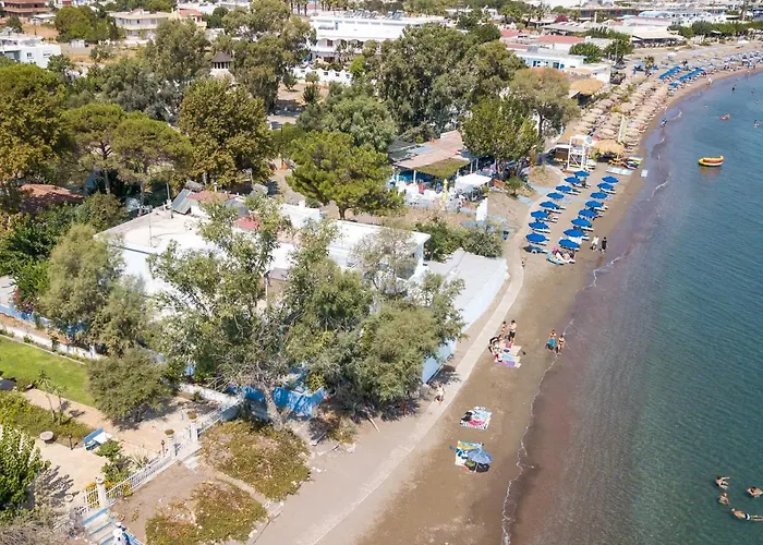 Salty Front House بيت للعطل *