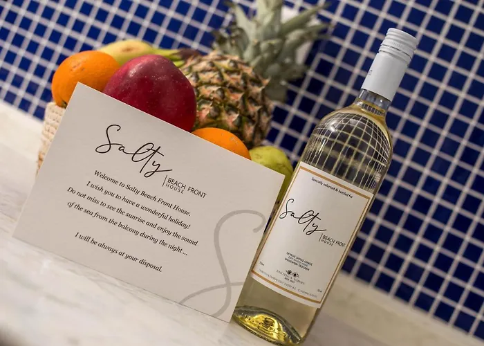 Salty Front House * فاليراكي